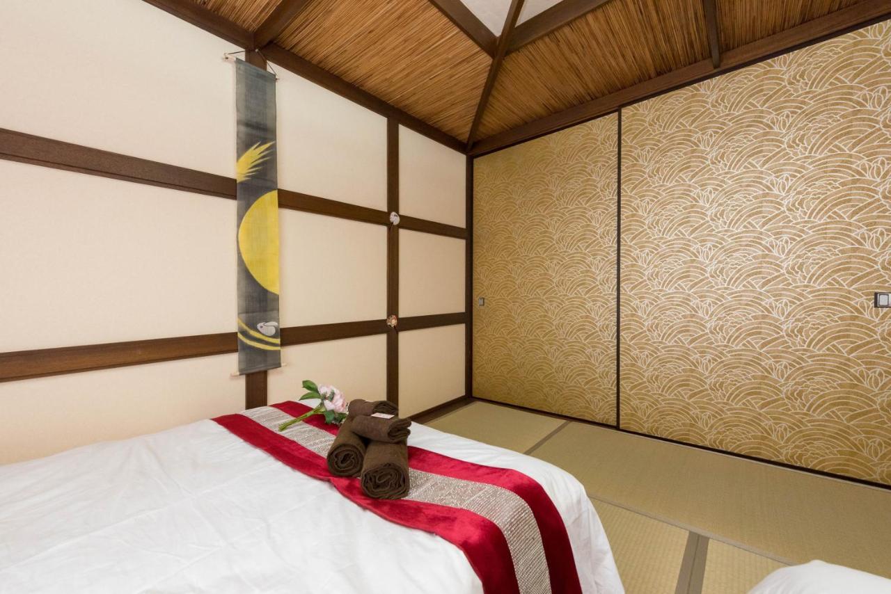 The Bamboo Moon Palace / Shin-Oszaka Kültér fotó